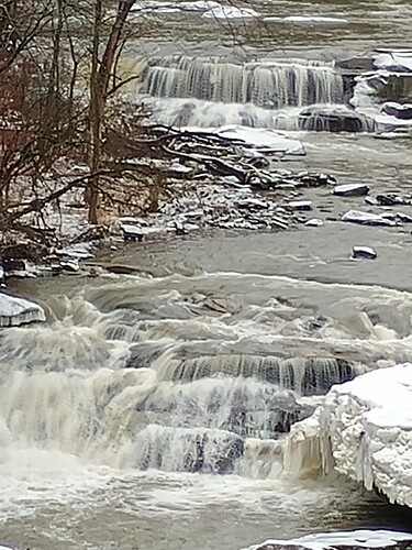 berea-falls-sledding-hill-2025-0035